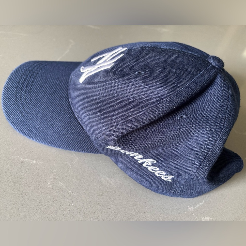NY YANKEES Baseball Cap - Picture 3 of 7
